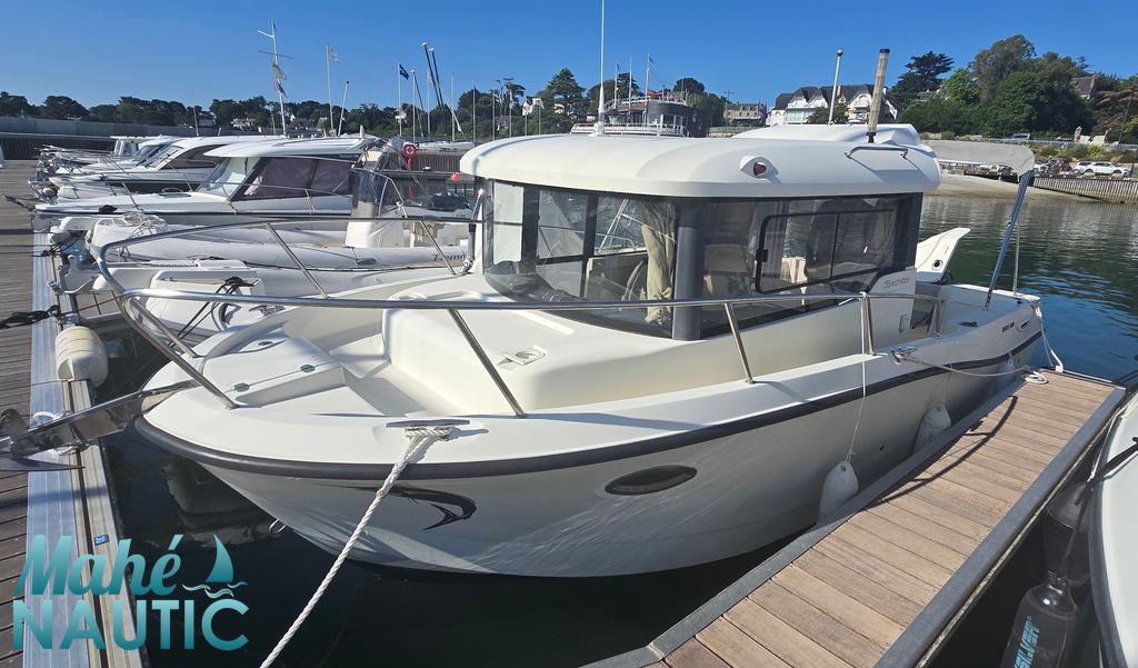 quicksilver Pilothouse 755