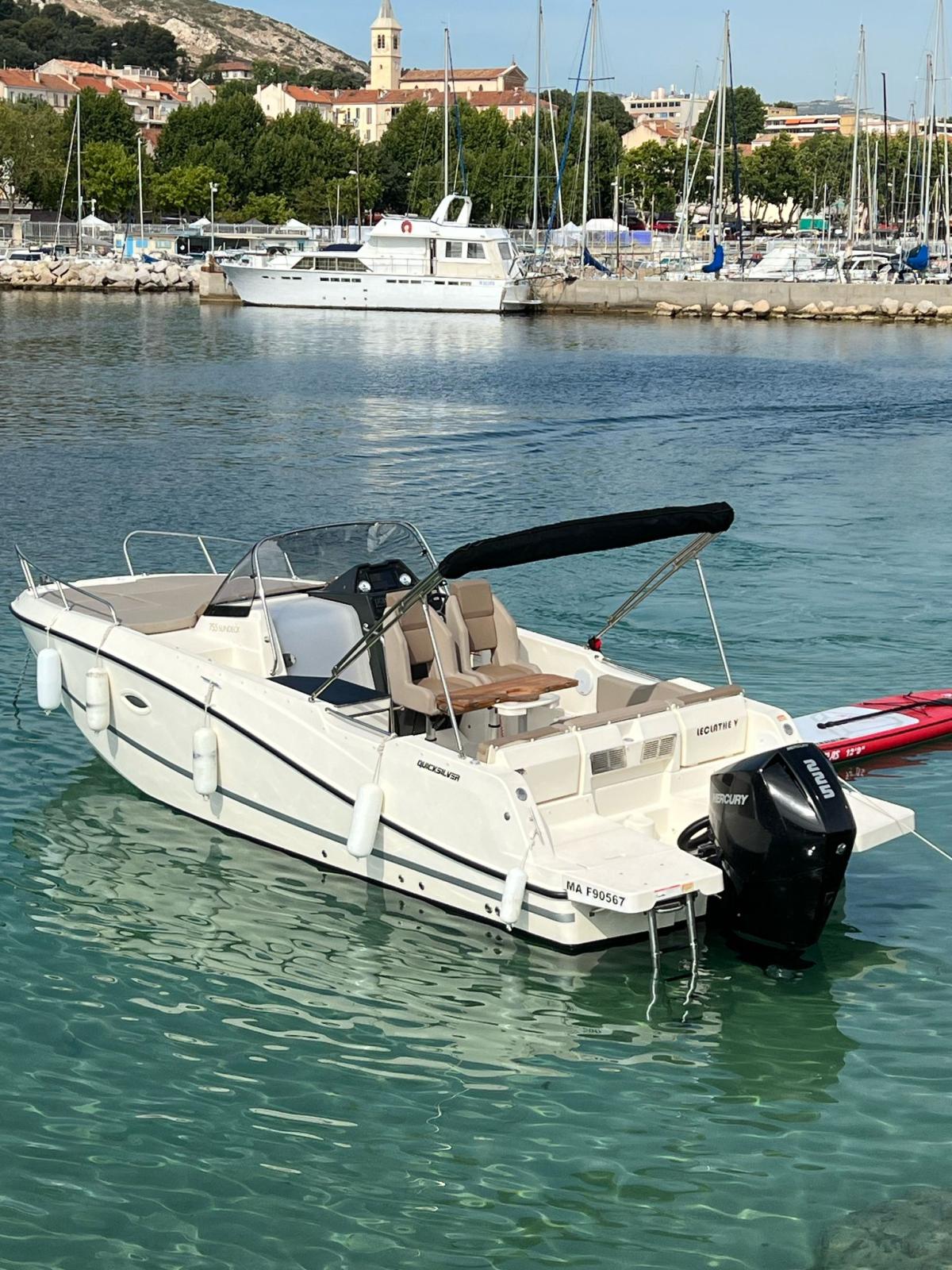 quicksilver 755 sundeck