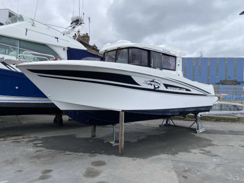 Beneteau barracuda 9