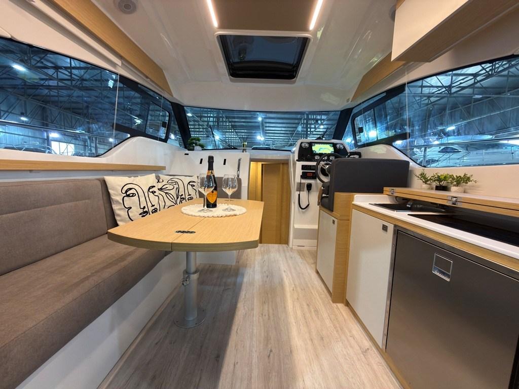 rodman Spirit 31 hard top - fuoribordo