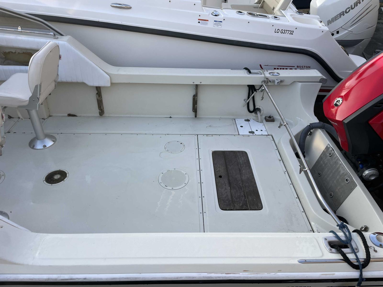 boston whaler Revenge 22 wt