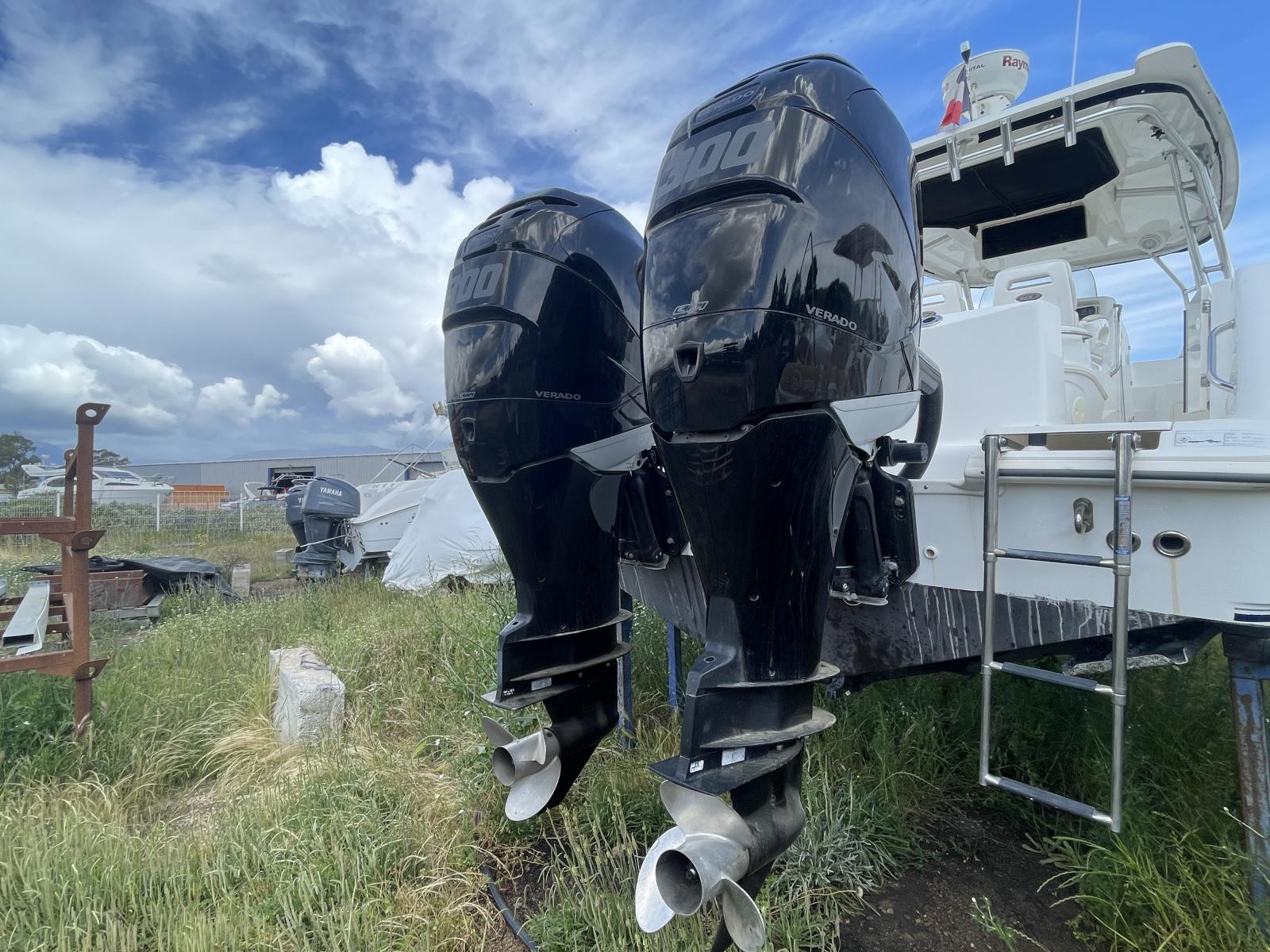 boston whaler 320 outrage
