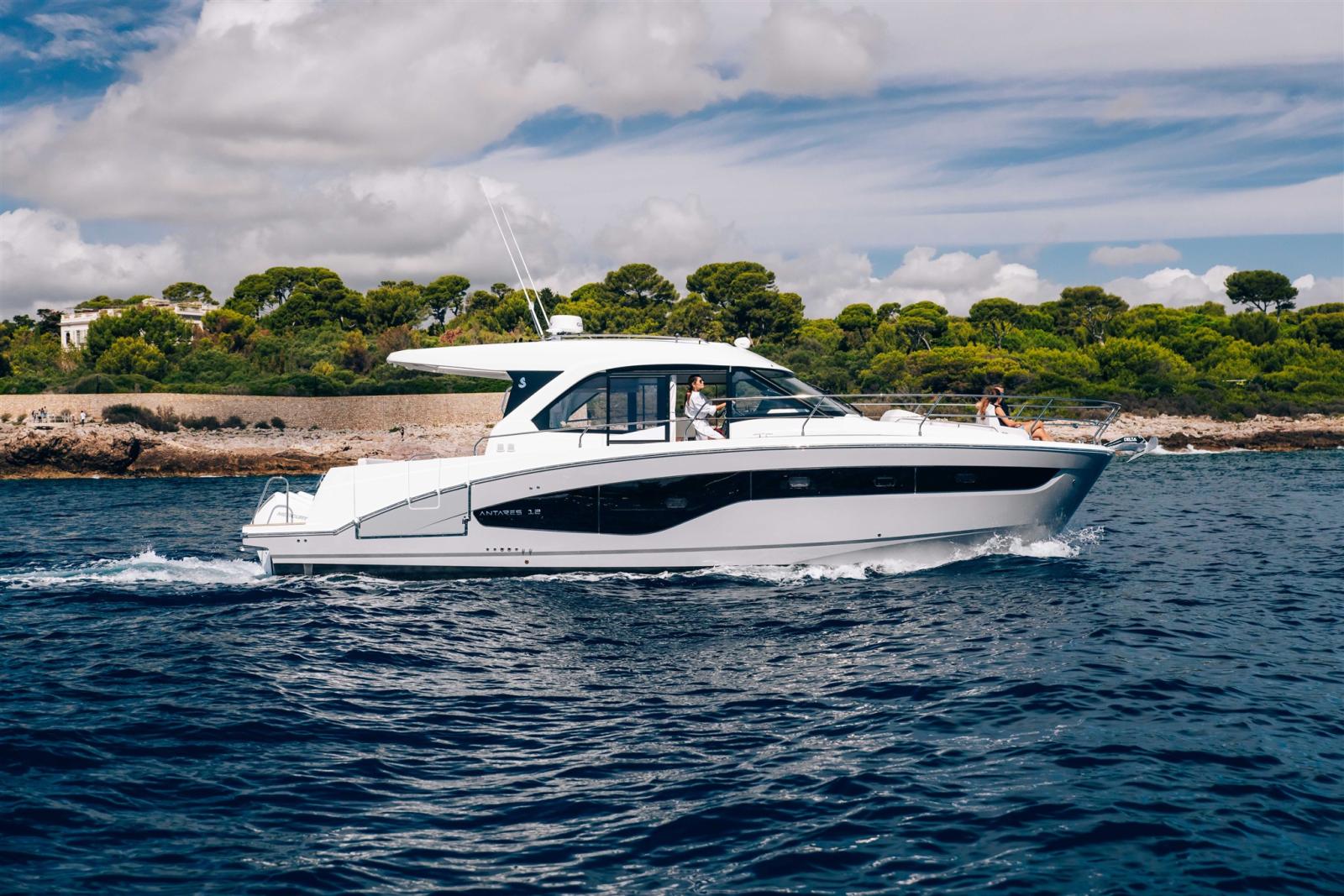 beneteau Antares 12 coupe