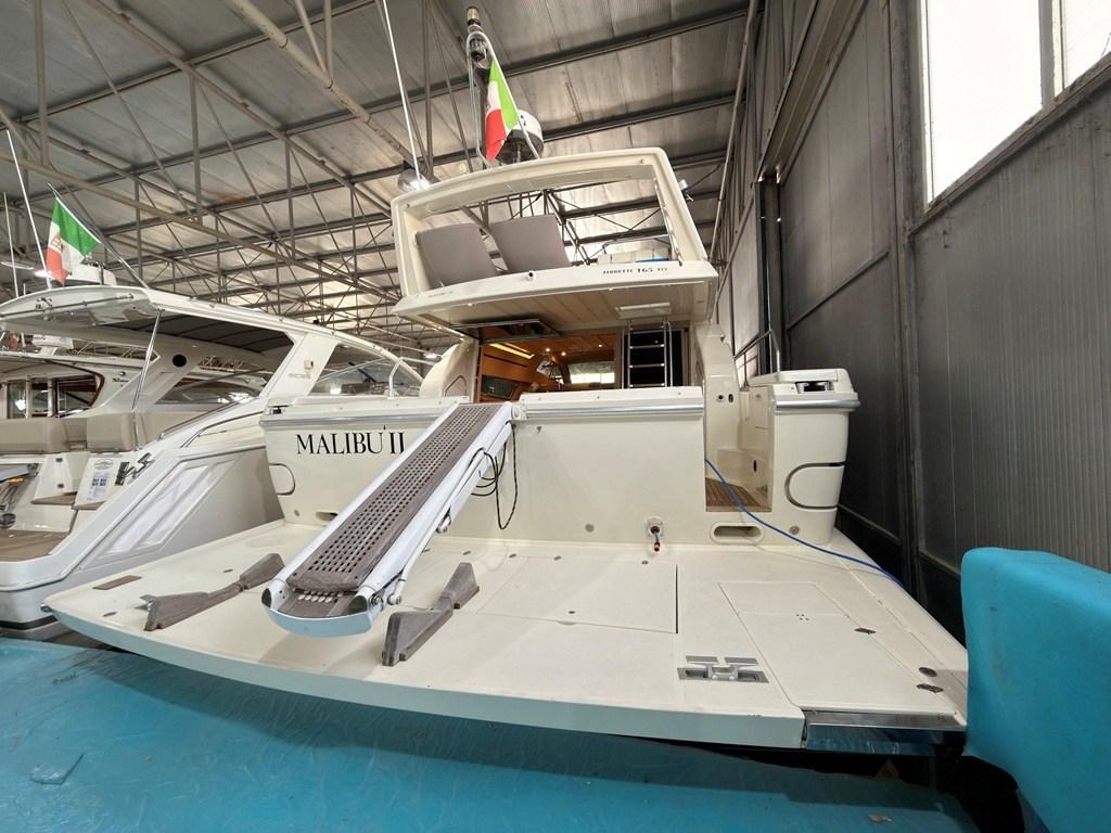 ferretti yachts 165 fly