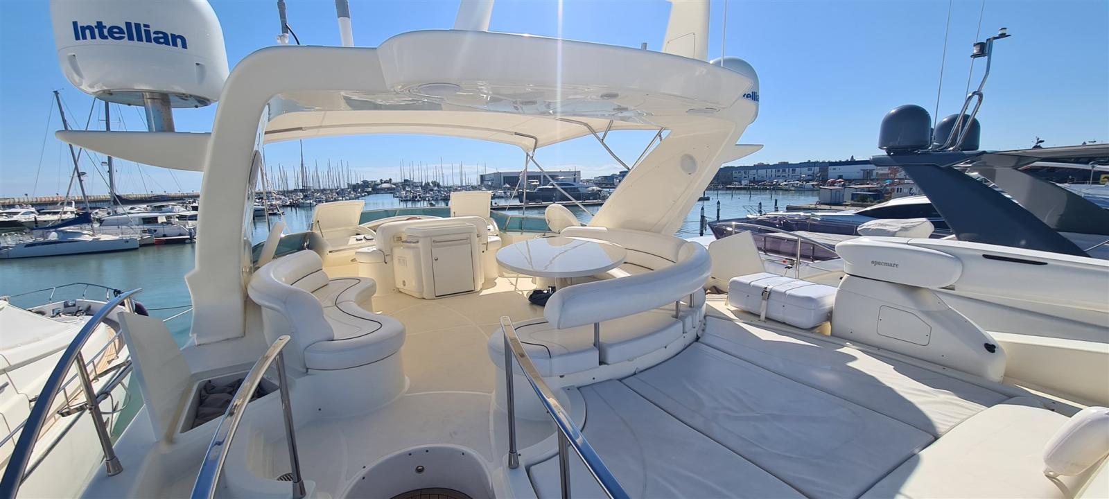 azimut 80 flybridge
