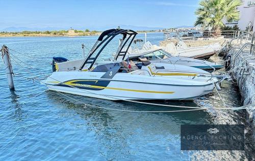 beneteau Flyer 6.6 sportdeck