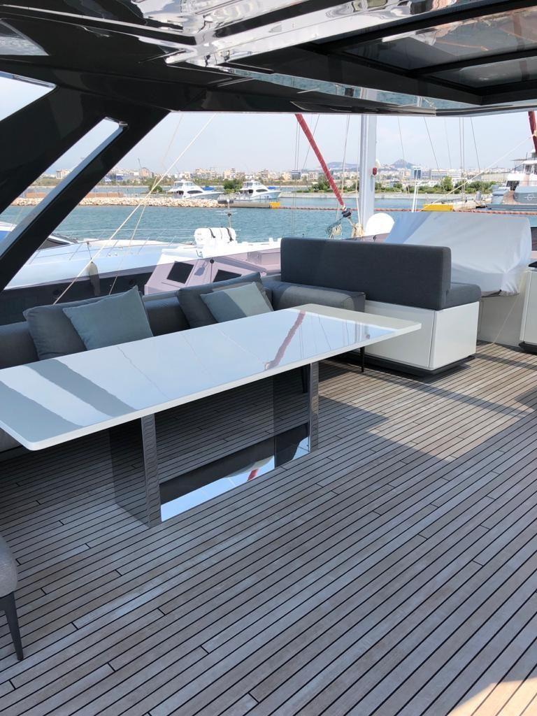 ferretti yachts 850