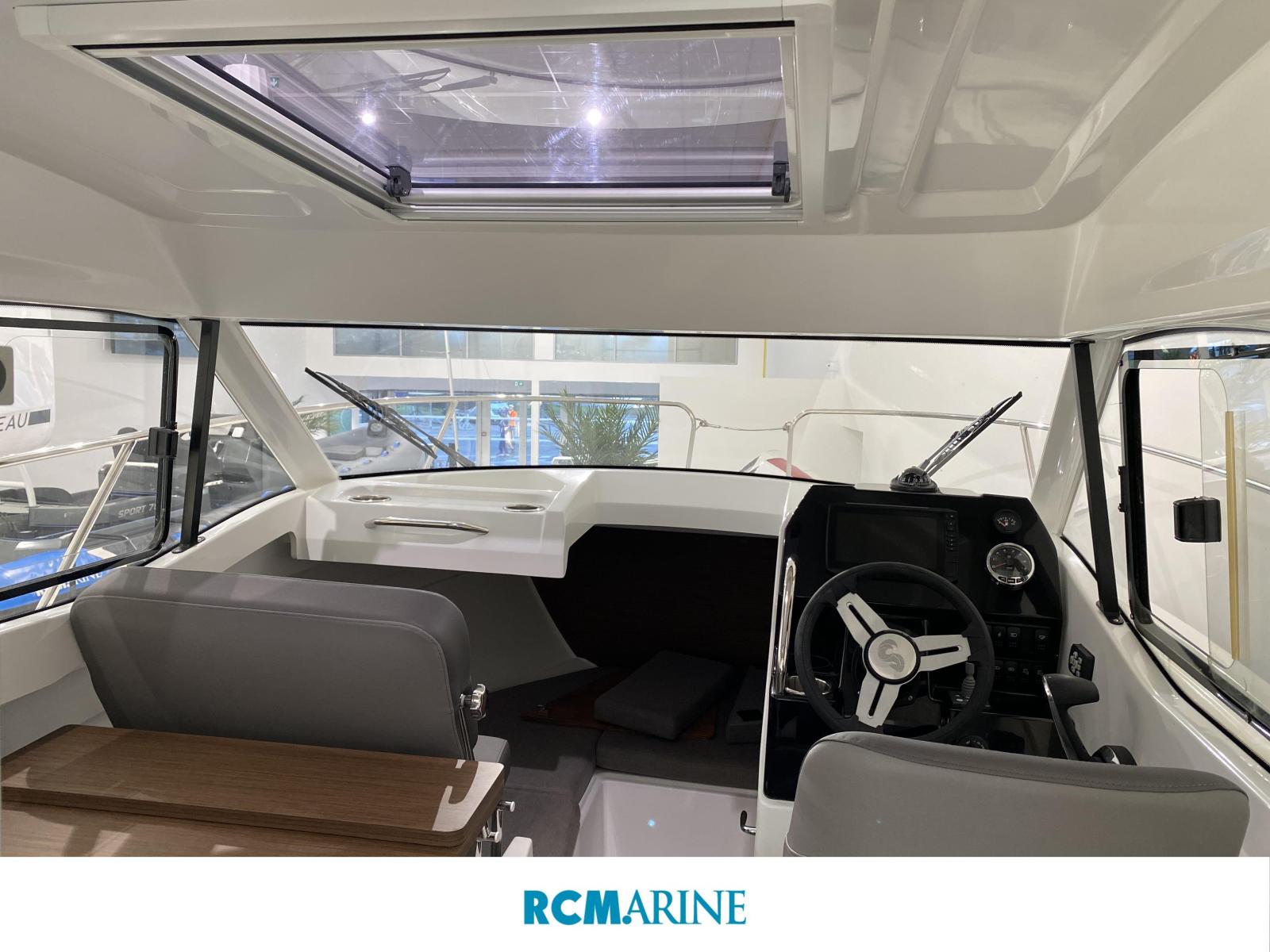 beneteau Antares 7 ob v2 fish