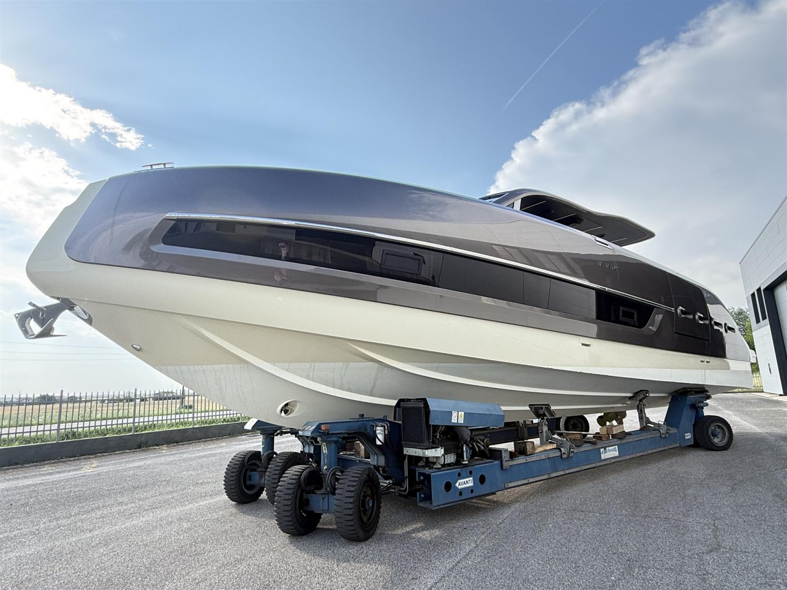 invictus Tt460