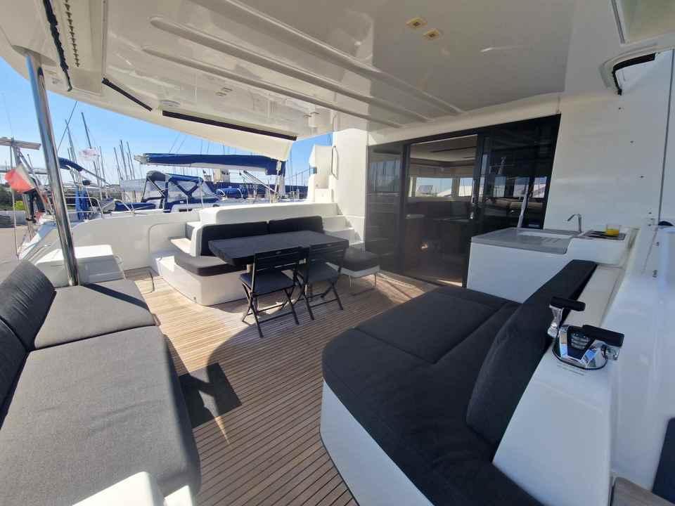lagoon 50