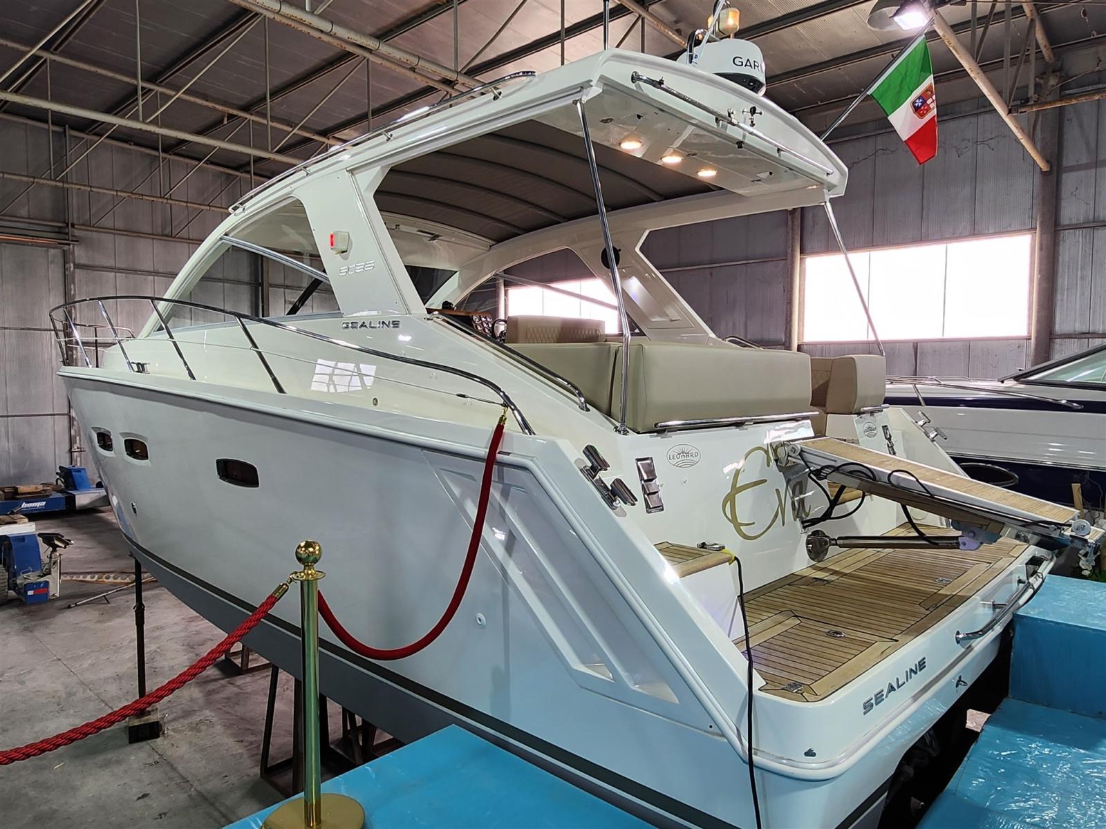 sealine Sc 35 ht natante