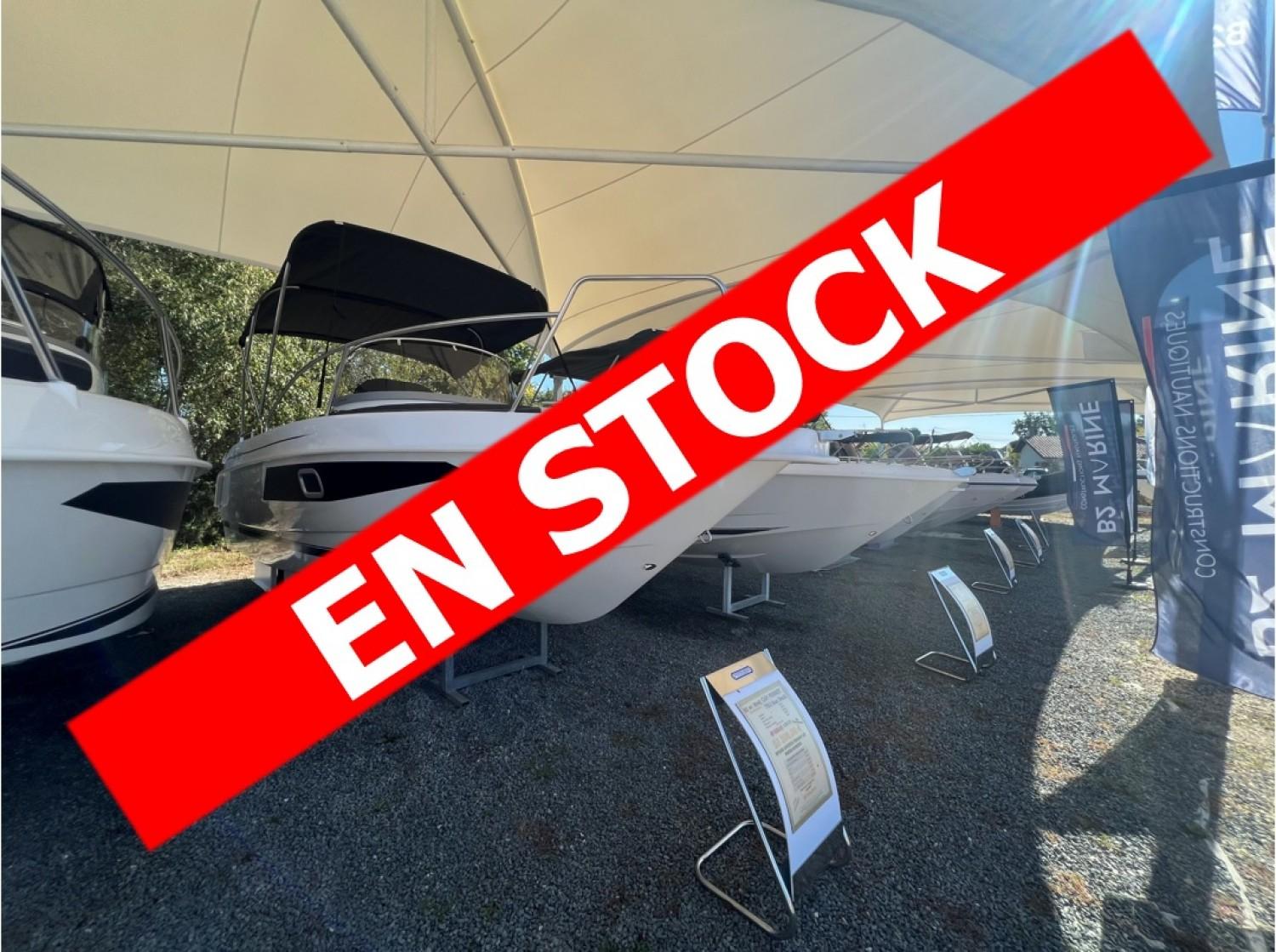 b2 marine Cap ferret 702 sun deck