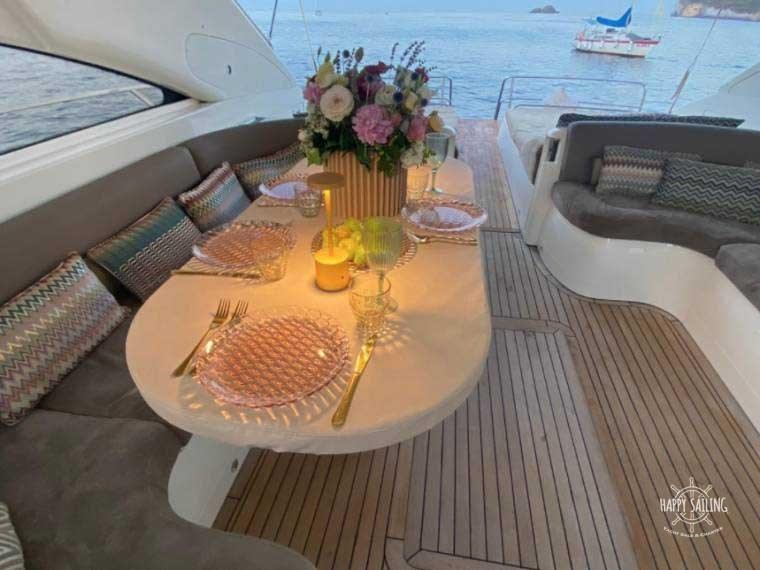 princess yachts V 65 ht