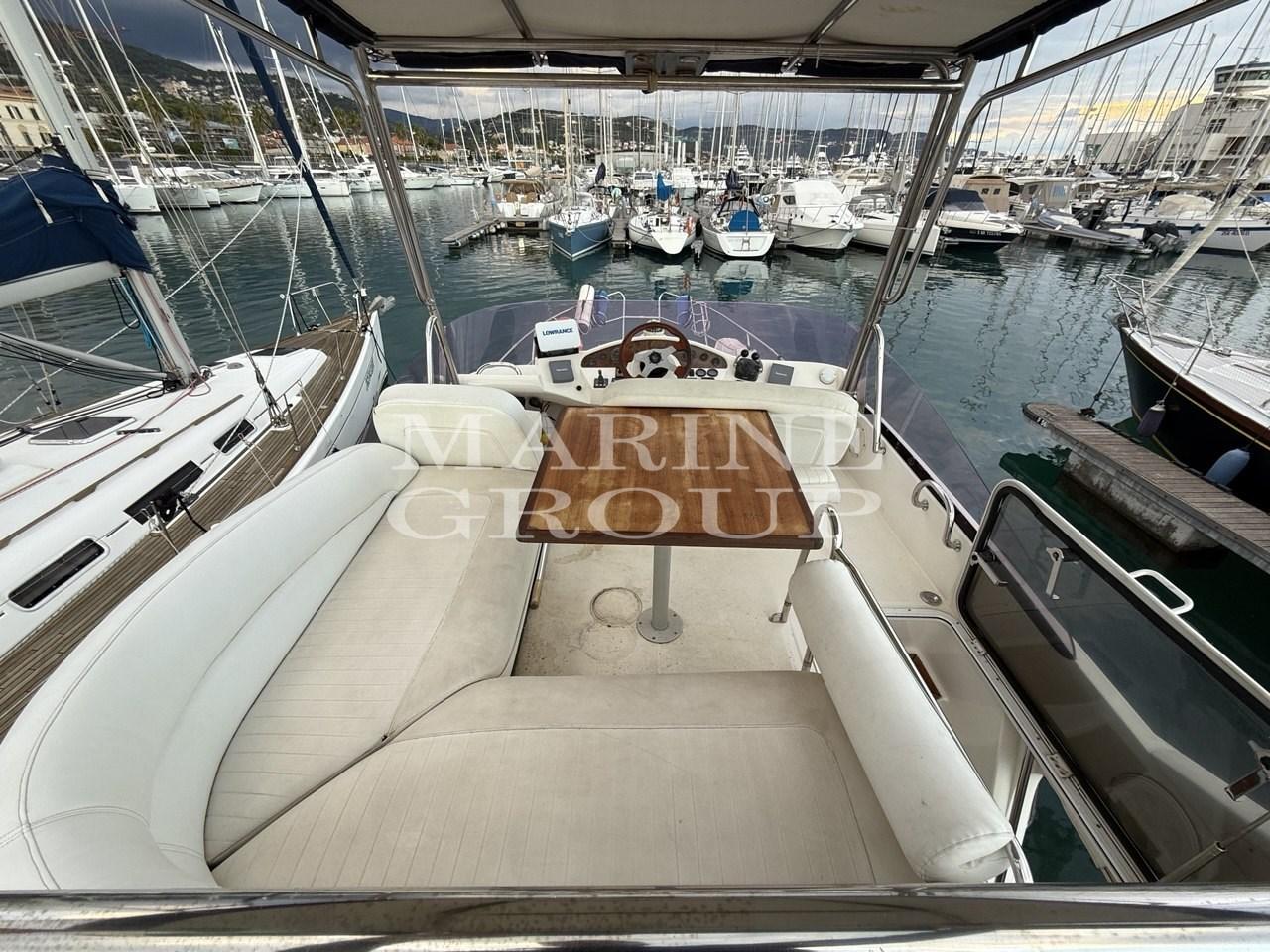 galeon 330 fly