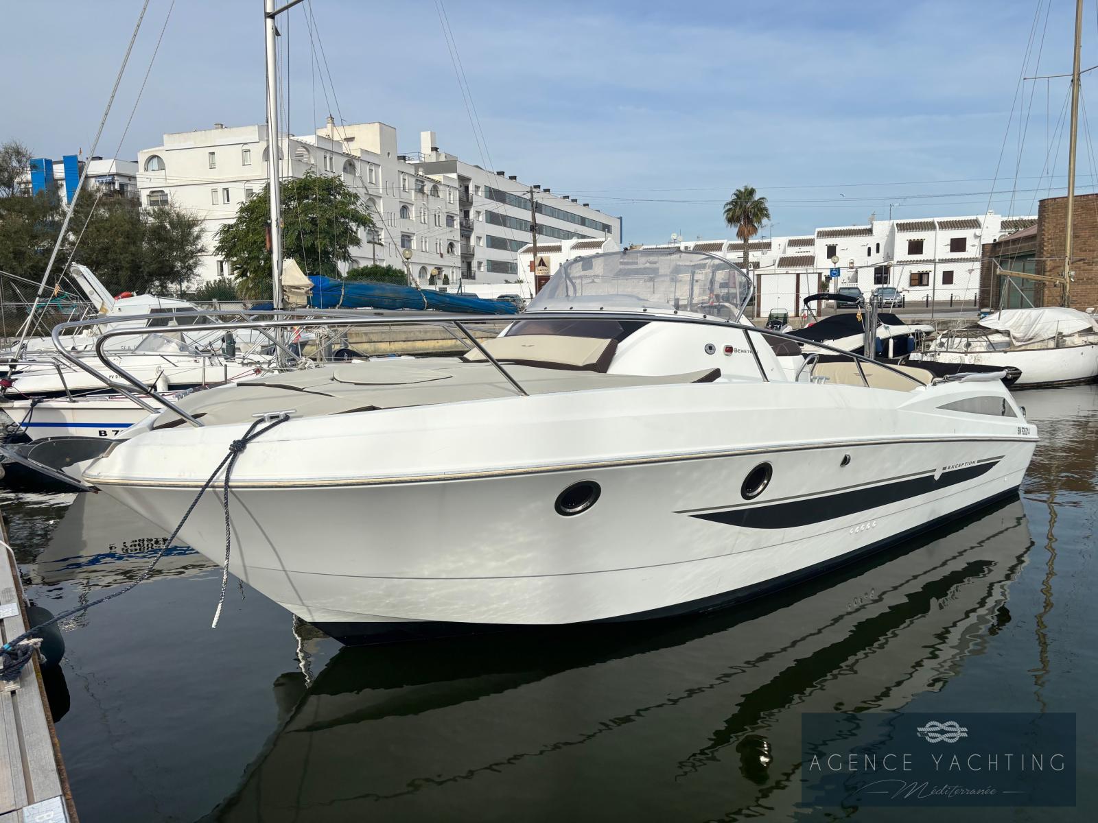 beneteau Flyer 850 sun deck