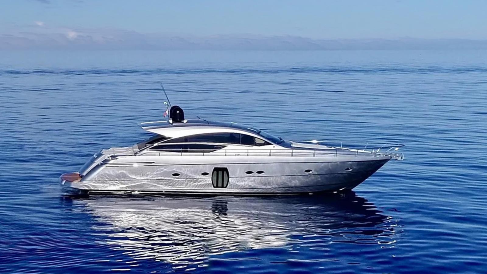 pershing 64