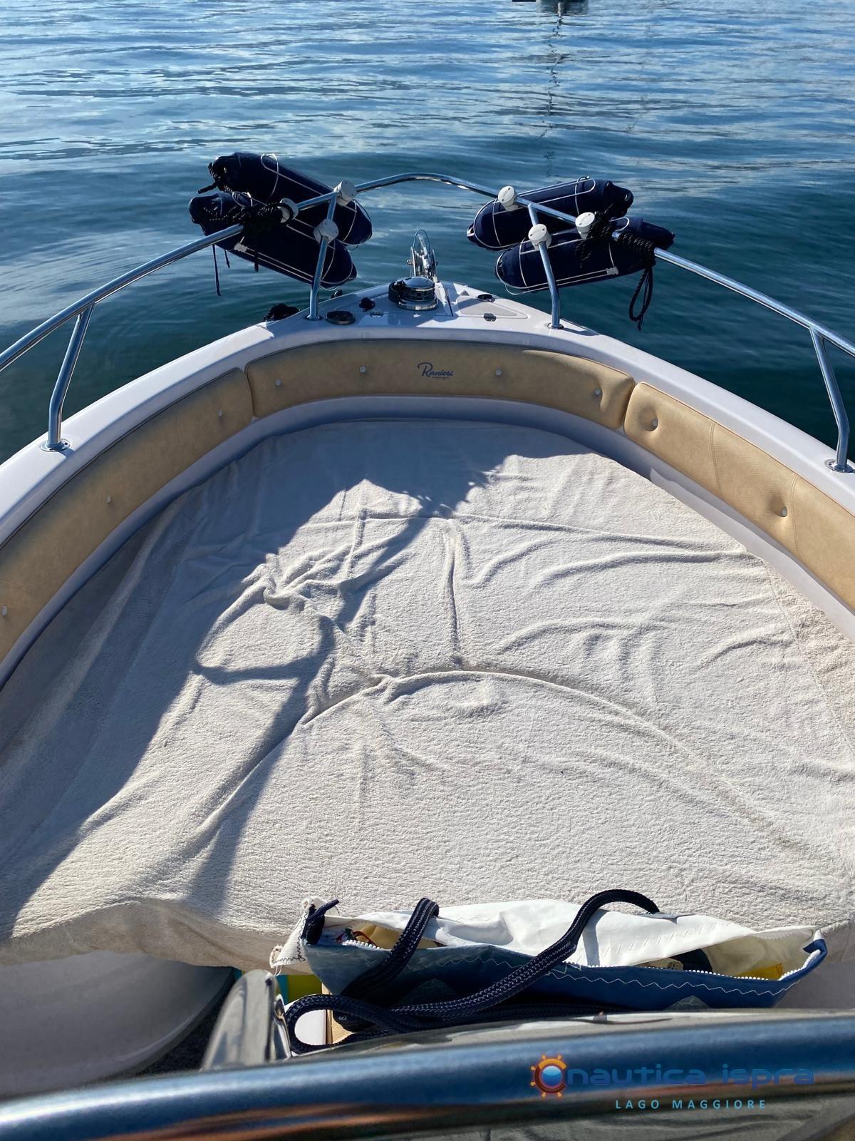 ranieri international Voyager 22