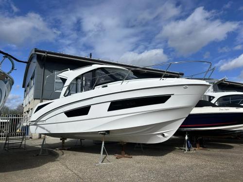 Beneteau antares 9