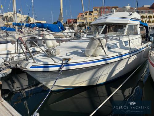 Beneteau antares 860