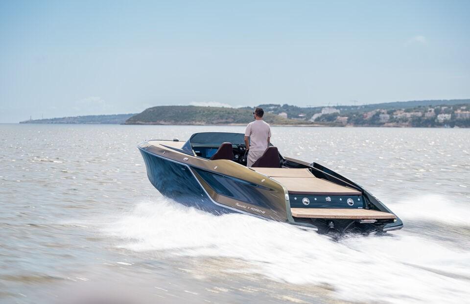 frauscher 850 fantom x porsche