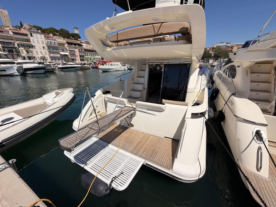 azimut 43 fly