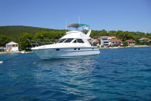 Fairline fairline brava 33