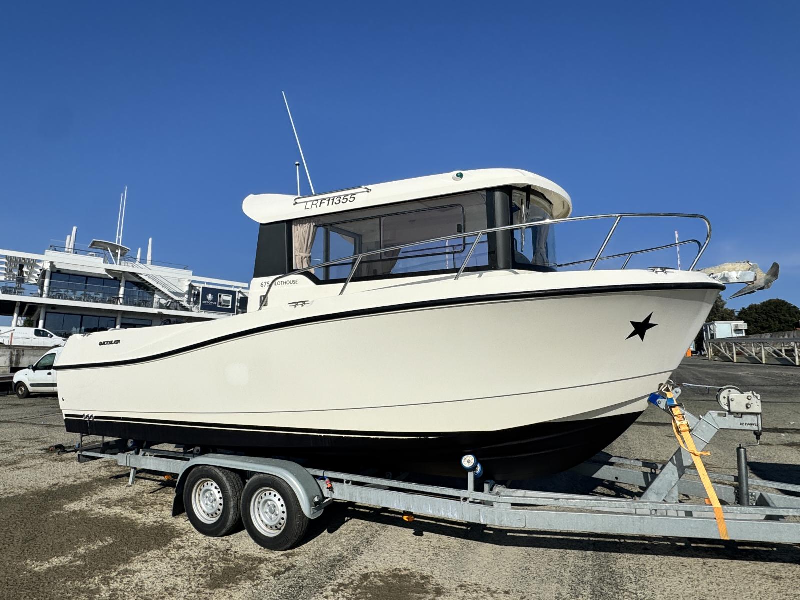 quicksilver 675 pilothouse