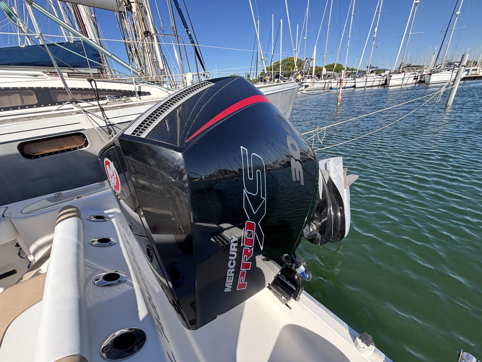 key west 244 cc