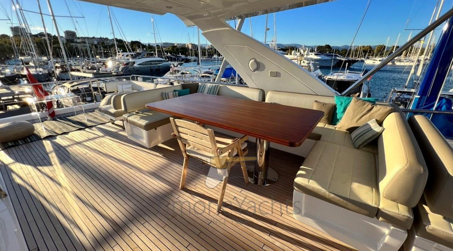 azimut 72 flybridge