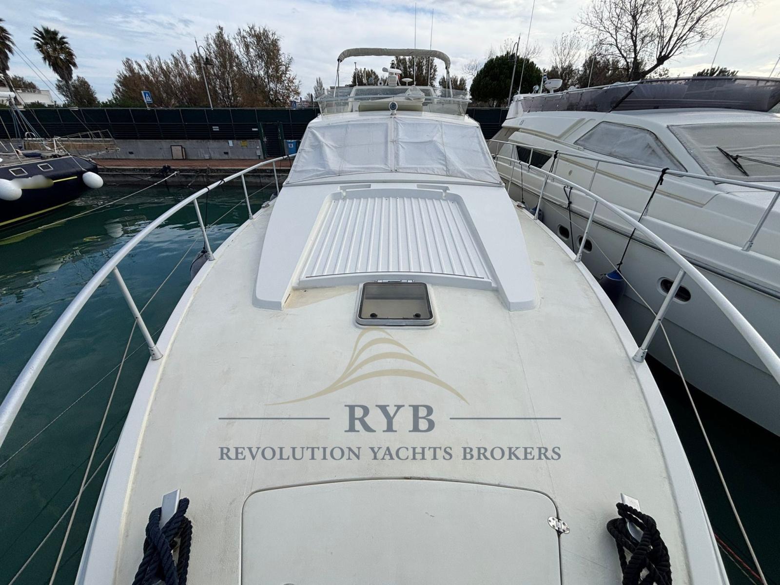 ferretti yachts 52 s fly