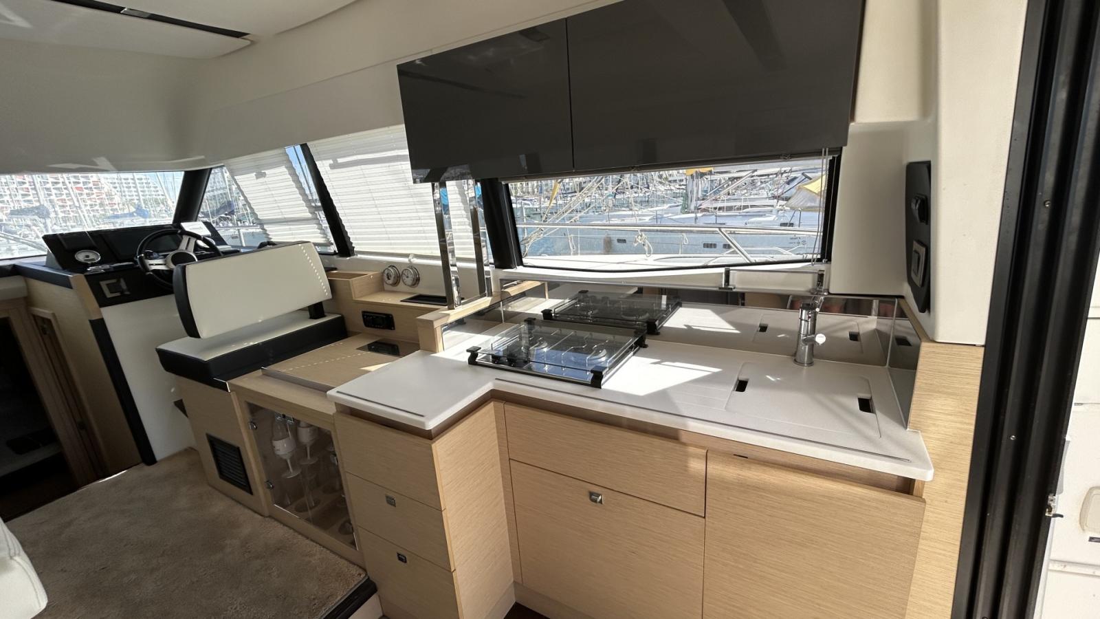 jeanneau Prestige 420 fly