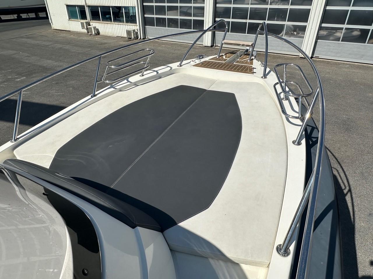 capelli Tempest 900 wa