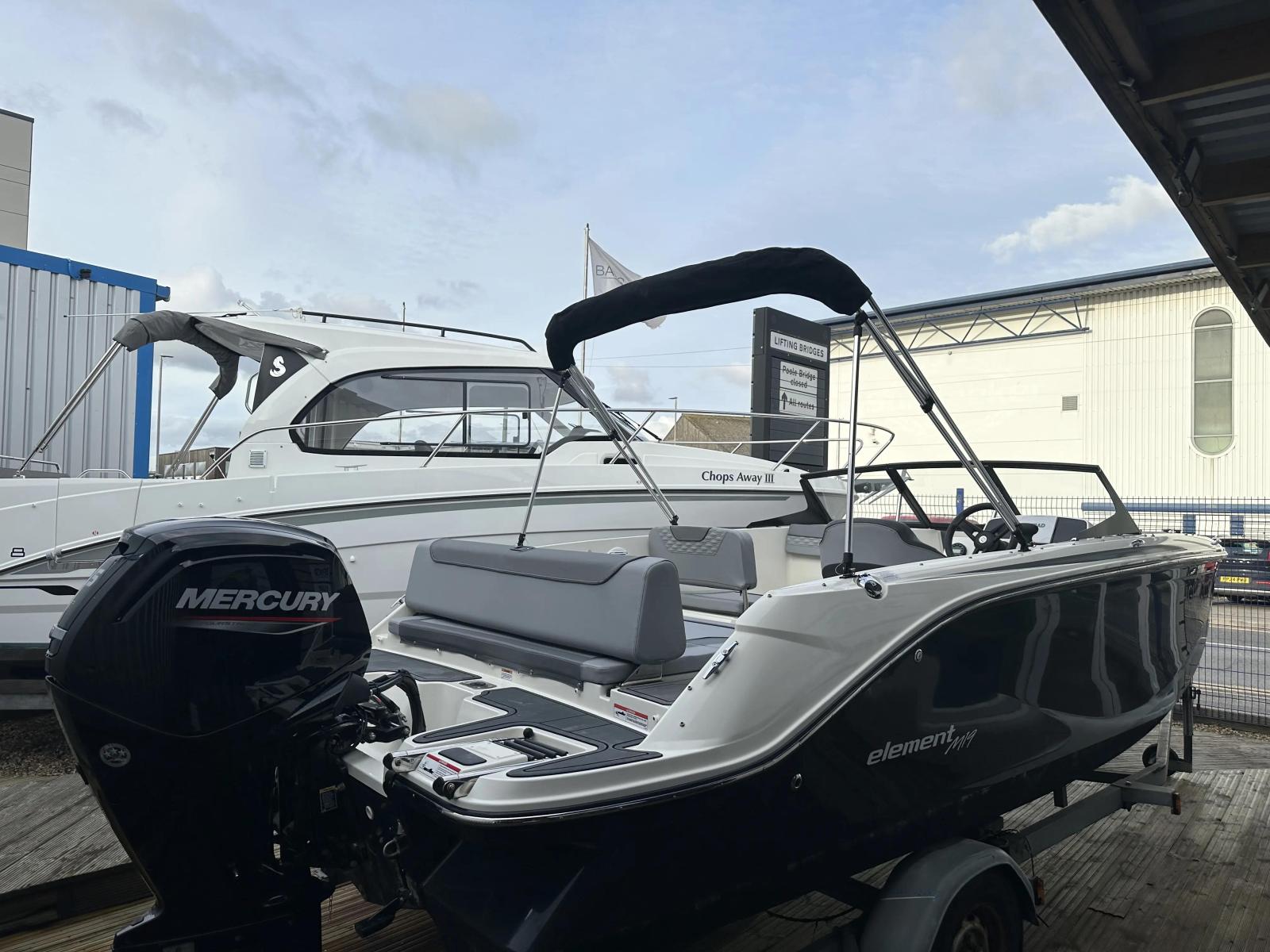 bayliner M 19