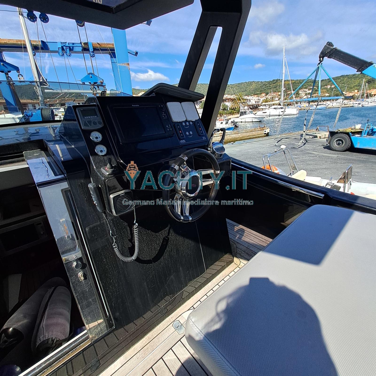 maori yacht Maori 37