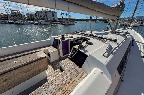 Dufour yachts 560 gl