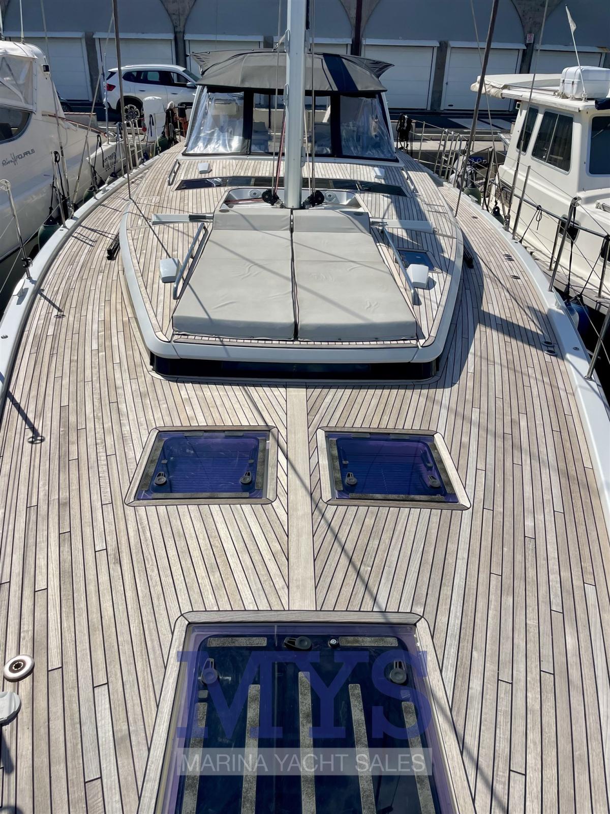 beneteau Oceanis yacht 62