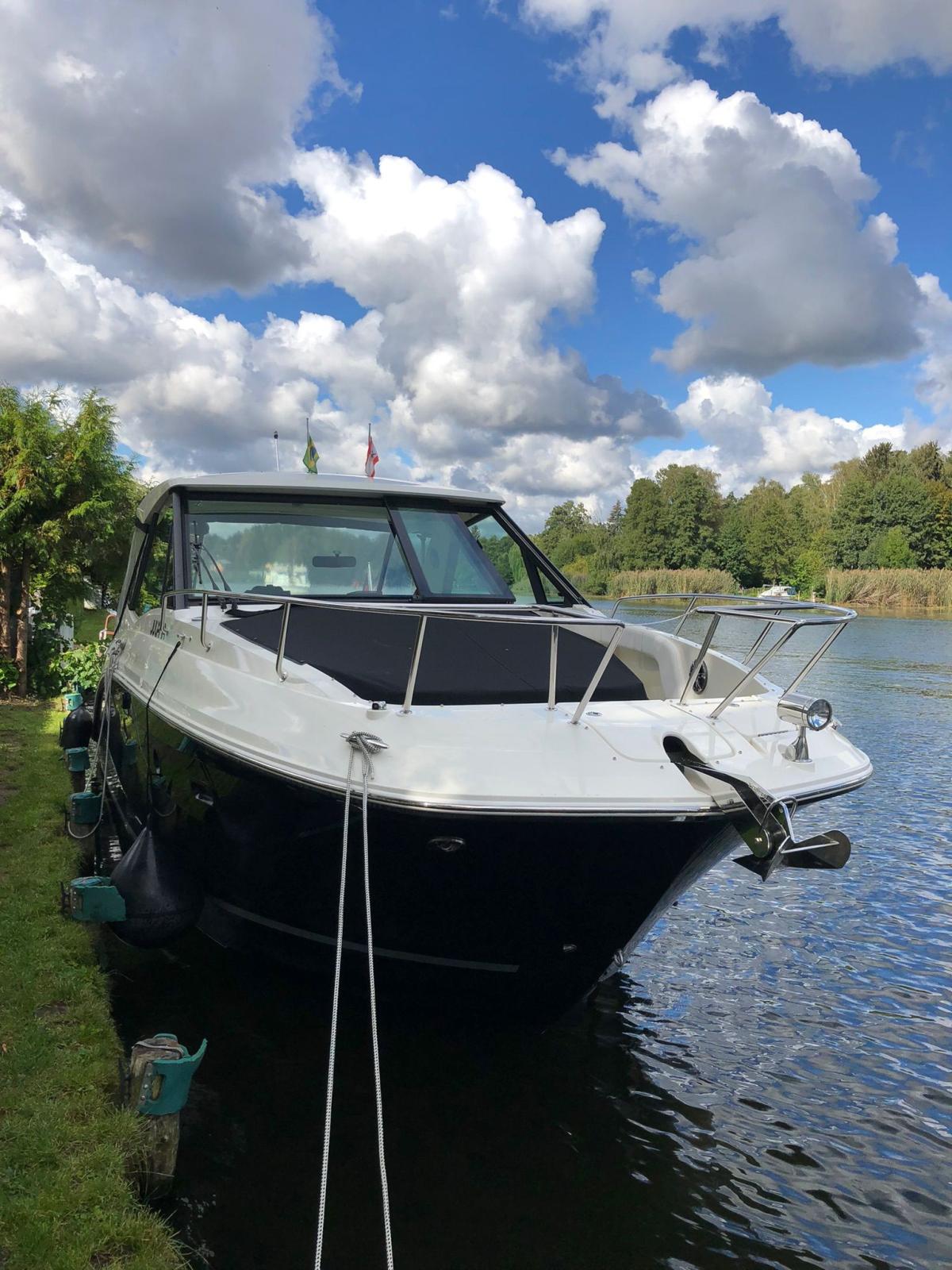 sea ray 320 sundancer coupe'
