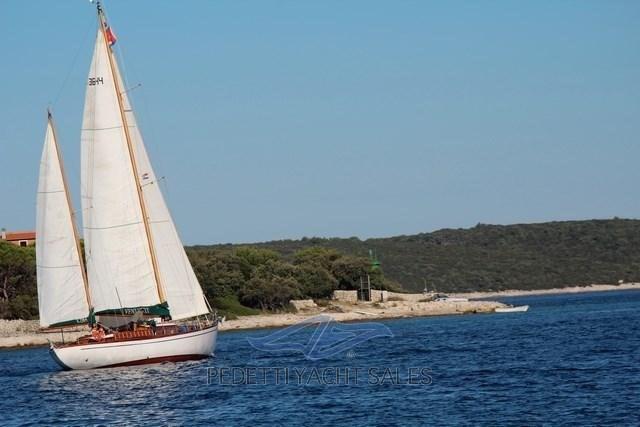 custom Bermudian ketch