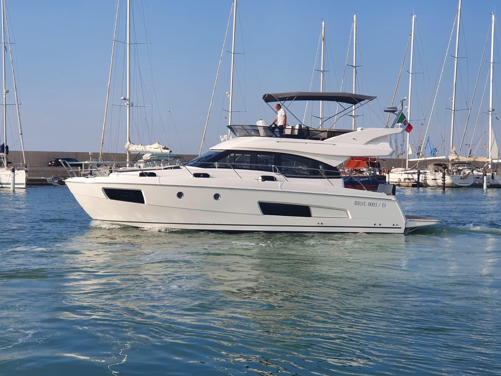 bavaria yachts Virtess 420 fly