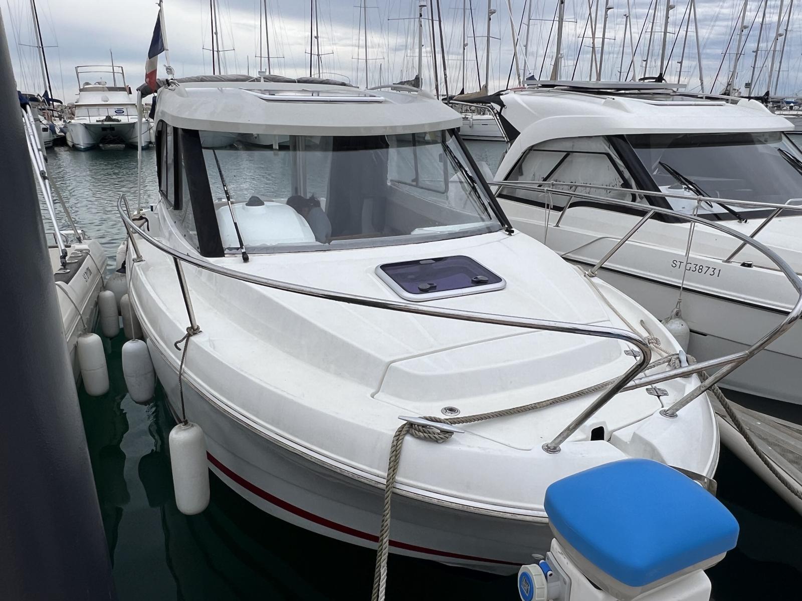 beneteau Antares 680
