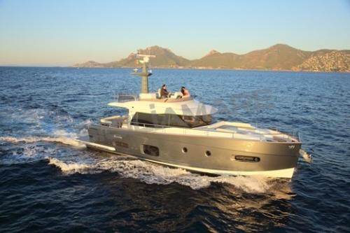 Azimut magellano 53