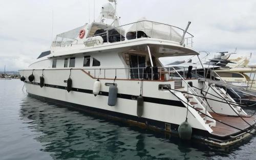 Azimut azimut 90