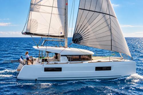 Lagoon yachts lagoon 40