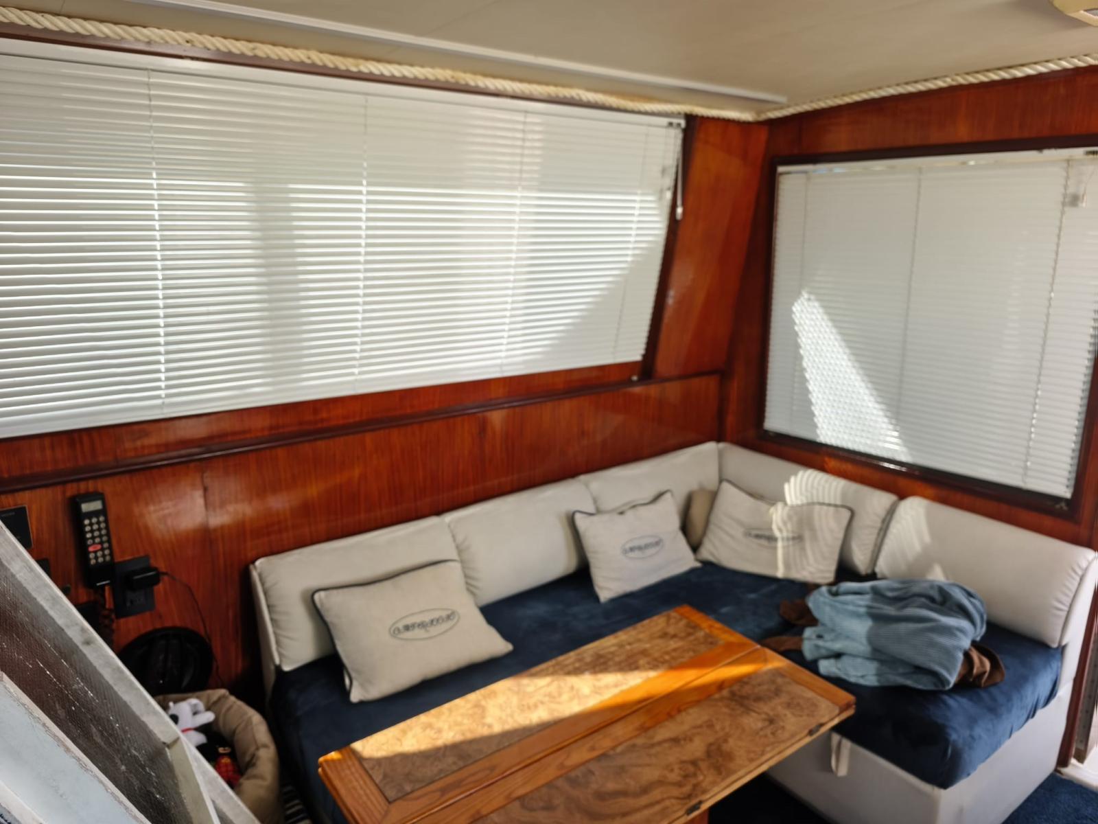 hatteras 38 convertible