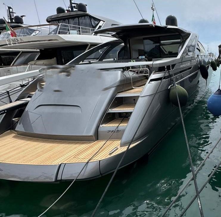 pershing Pershing 70