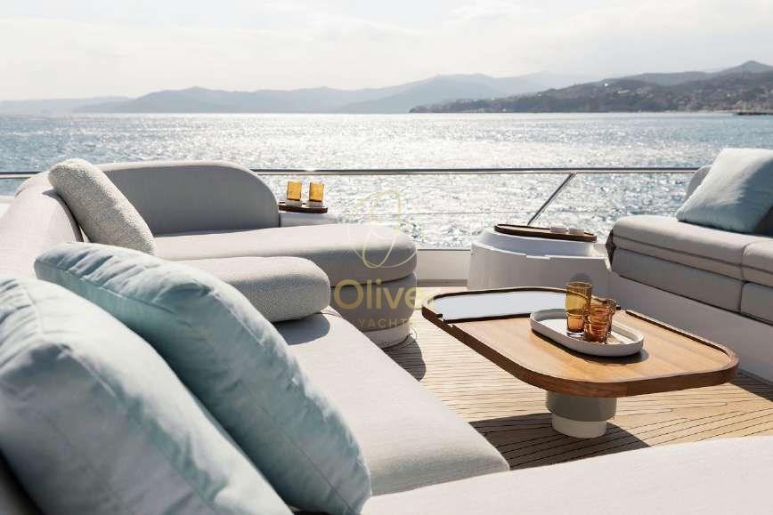 azimut 72 fly my 2024