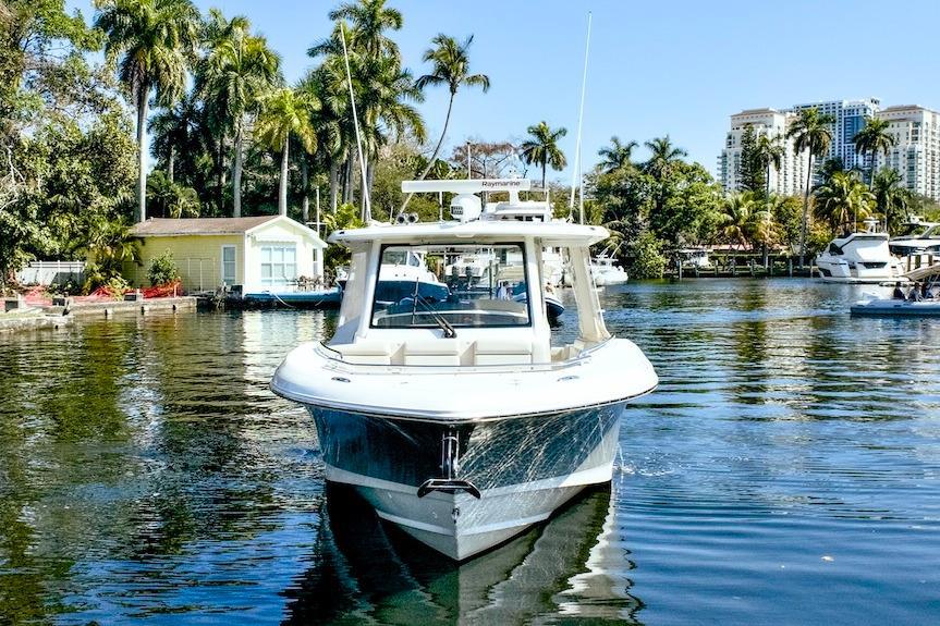 boston whaler 350 Realm