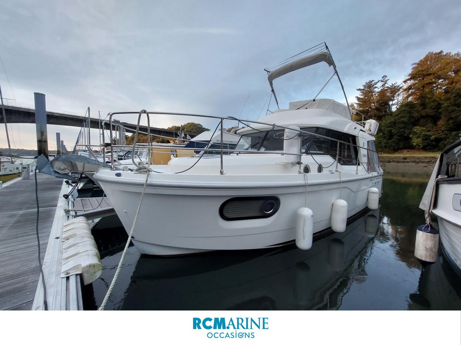 beneteau Swift trawler 30 fly