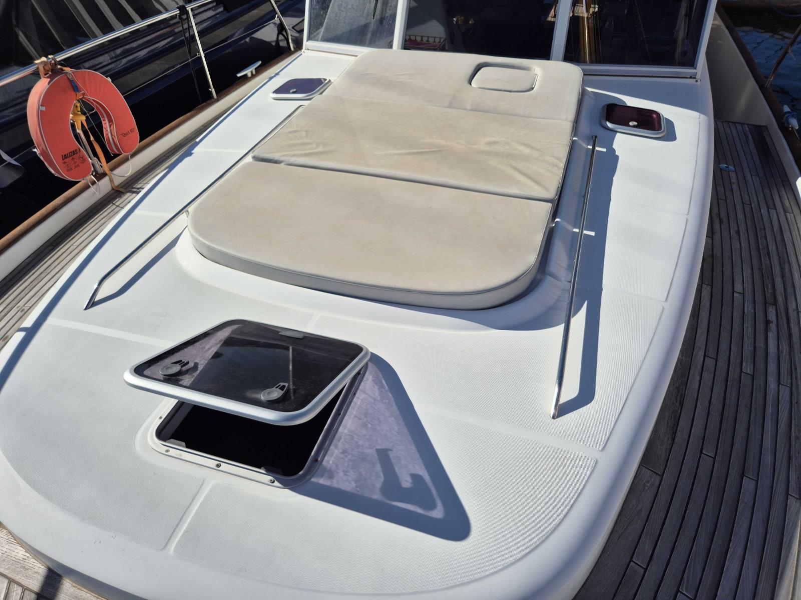 beneteau Swift trawler 42