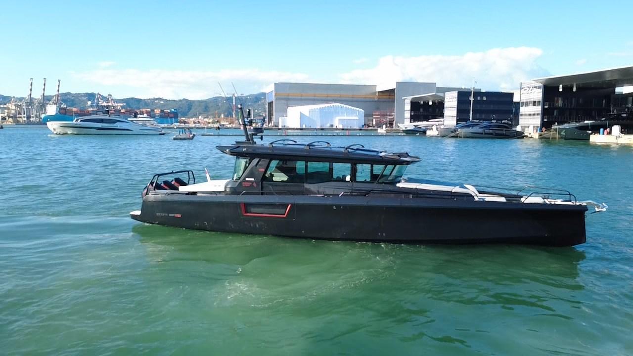 brabus marine Shadow 1200 xc cross cabin